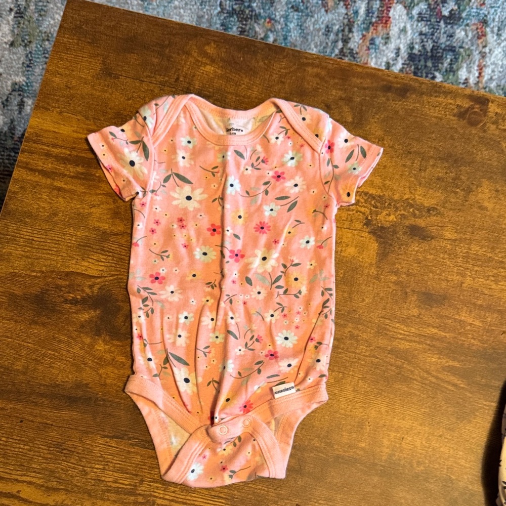 Assorted Baby Clothing Set - Picture 6 of 13